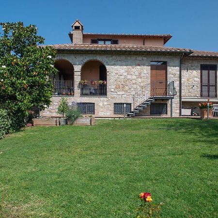 Dolce Alba Bed & Breakfast Montecastrilli Bagian luar foto